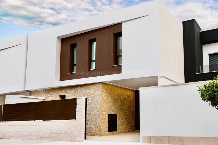 New Build - Detached House / Villa  - Almoradí