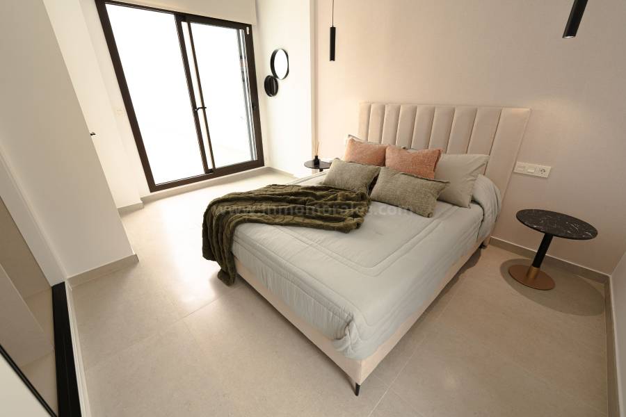 New Build - Detached House / Villa  - Almoradí