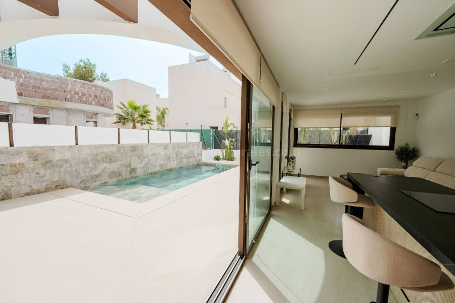 New Build - Detached House / Villa  - Almoradí