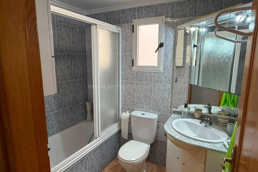 Wiederverkauf - Wohnung/Apartment - Torrevieja - Centro