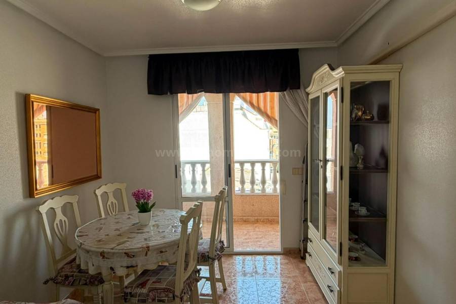 Wiederverkauf - Wohnung/Apartment - Torrevieja - Centro