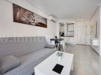 Resale - Apartment  - Torrevieja - Playa de los Locos