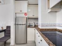 Resale - Apartment  - Torrevieja - Playa de los Locos