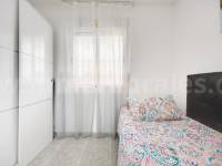 Resale - Apartment  - Torrevieja - Playa de los Locos