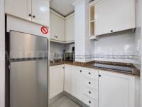 Resale - Apartment  - Torrevieja - Playa de los Locos