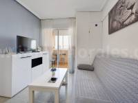 Resale - Apartment  - Torrevieja - Playa de los Locos