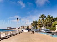 Resale - Apartment  - Torrevieja - Playa de los Locos