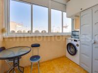Resale - Apartment  - Torrevieja - Playa de los Locos