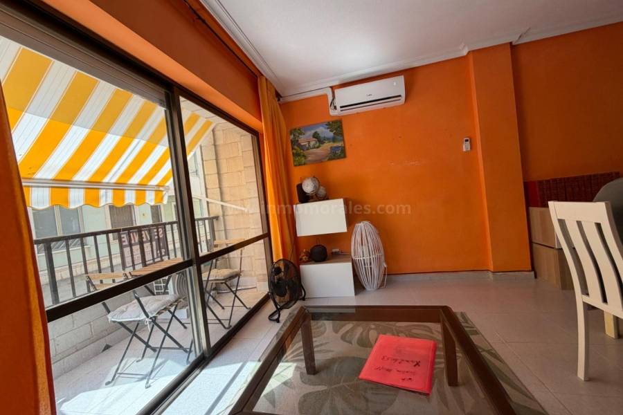 Resale - Apartment  - Torrevieja - Playa del Cura