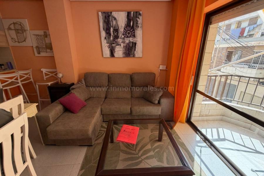 Resale - Apartment  - Torrevieja - Playa del Cura