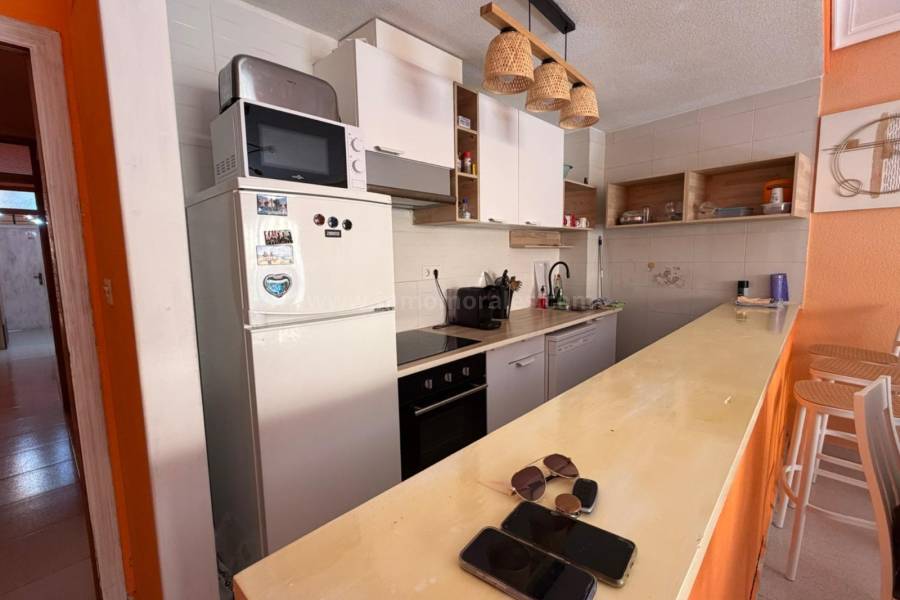 Resale - Apartment  - Torrevieja - Playa del Cura