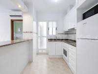 Resale - Apartment  - Torrevieja - Centro