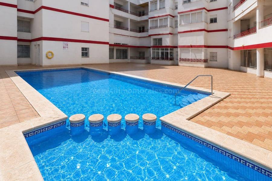 Resale - Apartment  - Torrevieja - Centro