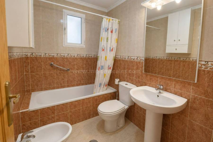 Resale - Apartment  - Torrevieja - Centro