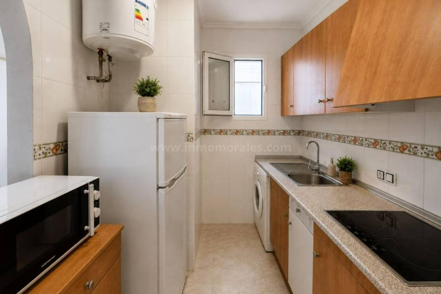 Resale - Apartment  - Torrevieja - Centro
