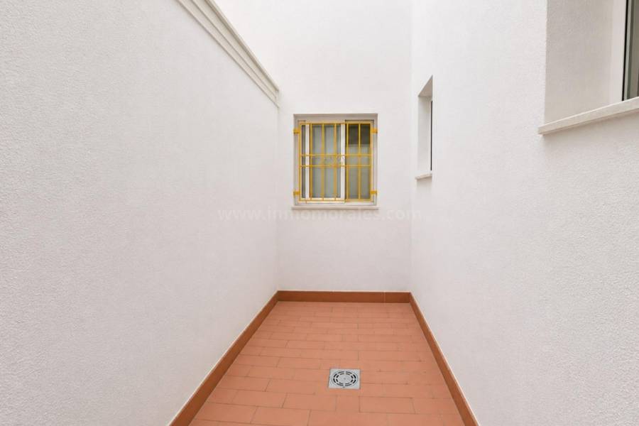 Resale - Apartment  - Torrevieja - Centro