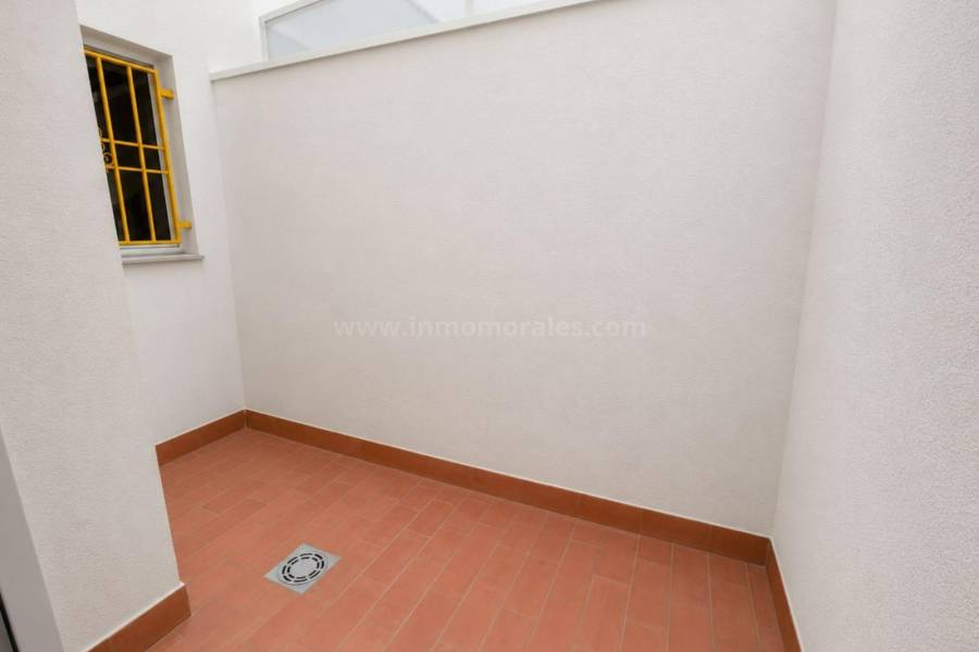 Resale - Apartment  - Torrevieja - Centro