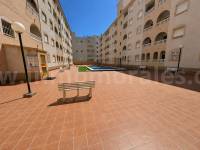Resale - Apartment  - Torrevieja - Centro