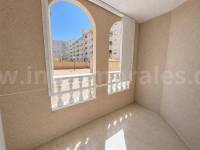 Resale - Apartment  - Torrevieja - Centro