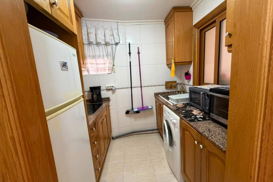 Resale - Apartment  - Torrevieja - Playa del Cura