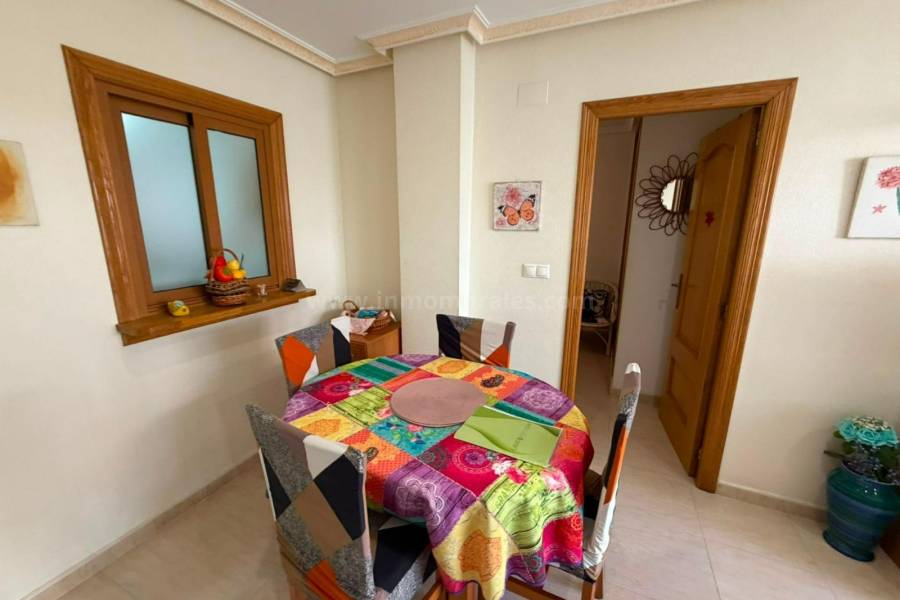 Resale - Apartment  - Torrevieja - Playa del Cura