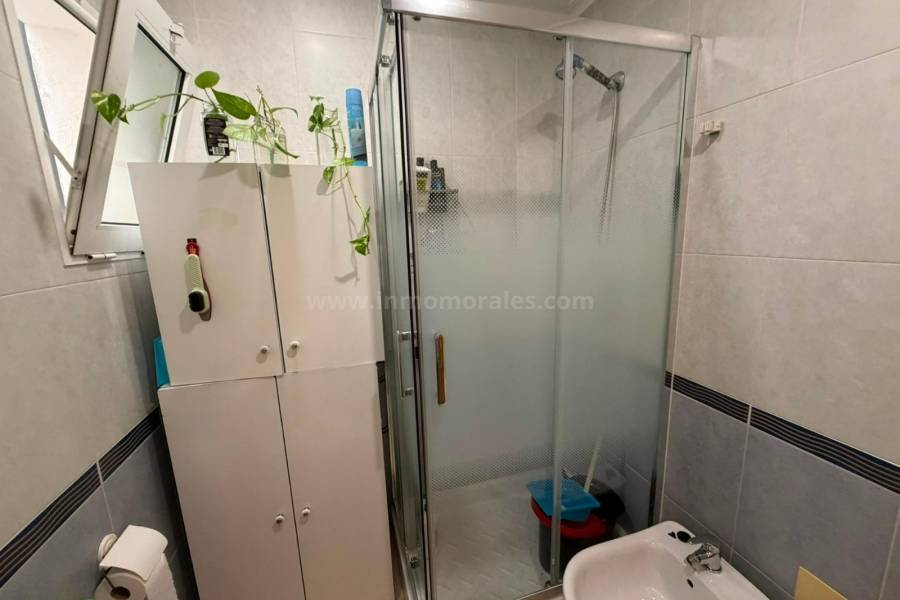 Resale - Apartment  - Torrevieja - Playa del Cura