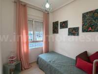 Resale - Apartment  - Torrevieja - Playa del Cura
