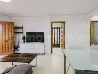 Resale - Detached House / Villa  - Torrevieja - Aguas Nuevas