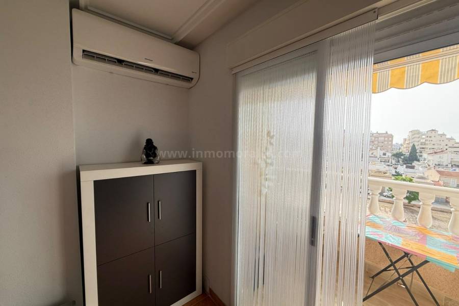 Resale - Apartment  - Torrevieja - Nueva Torrevieja