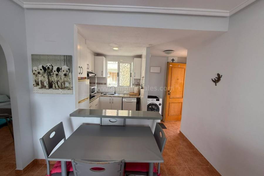 Resale - Apartment  - Torrevieja - Nueva Torrevieja