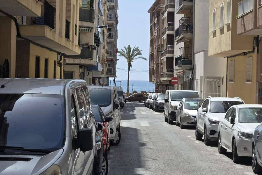 Wiederverkauf - Wohnung/Apartment - Torrevieja - Playa del Cura