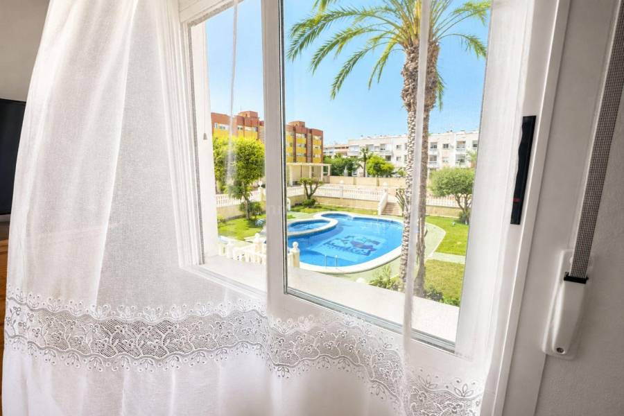 Wiederverkauf - Wohnung/Apartment - Torrevieja - Playa del Cura