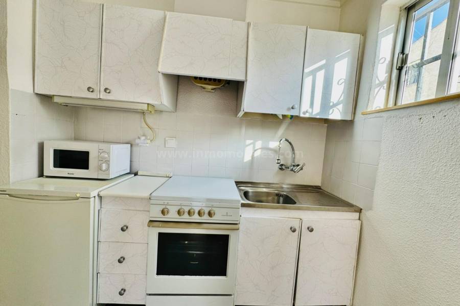 Resale - Semi detached Villa - Torrevieja - San Luis
