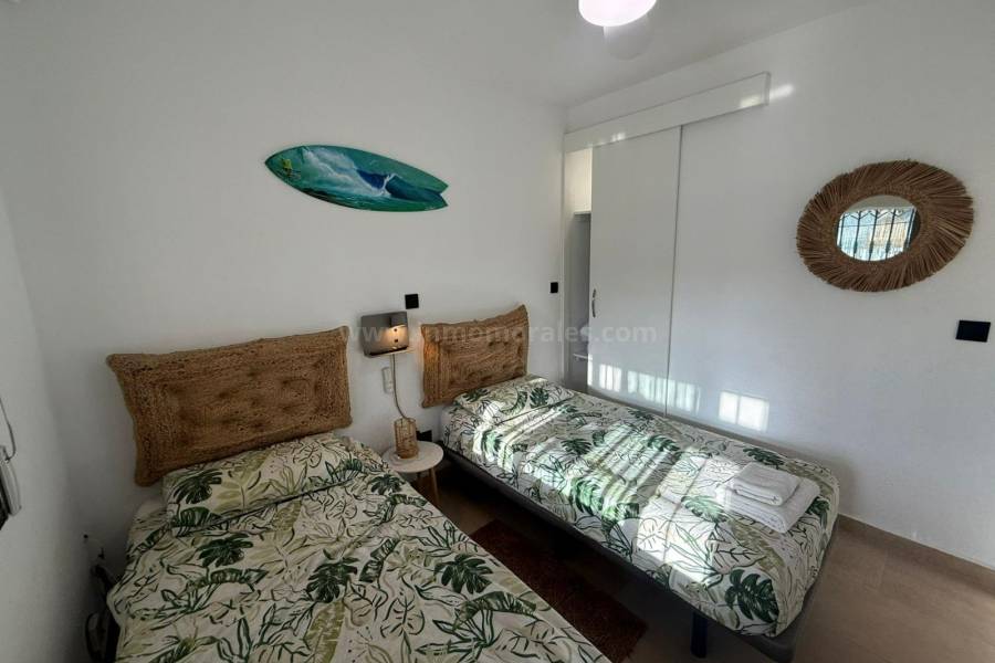 Resale - Semi detached Villa - Torrevieja - Los Frutales
