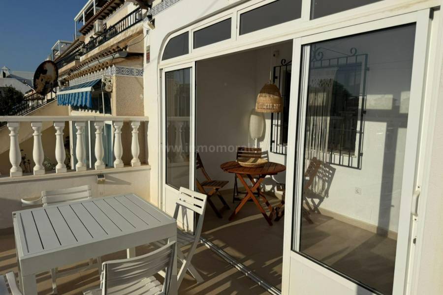Resale - Semi detached Villa - Torrevieja - Los Frutales