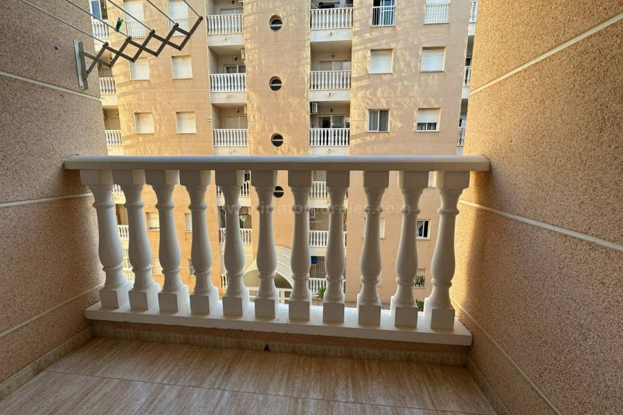 Wiederverkauf - Wohnung/Apartment - Torrevieja - Playa del Cura