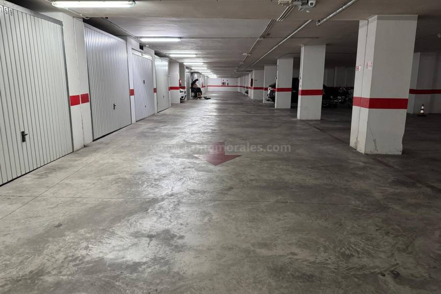 Resale - Garage - Torrevieja - Centro