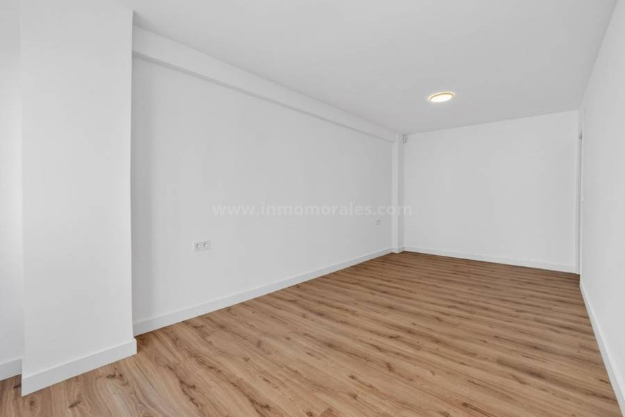 Wiederverkauf - Wohnung/Apartment - Torrevieja - Center Torrevieja