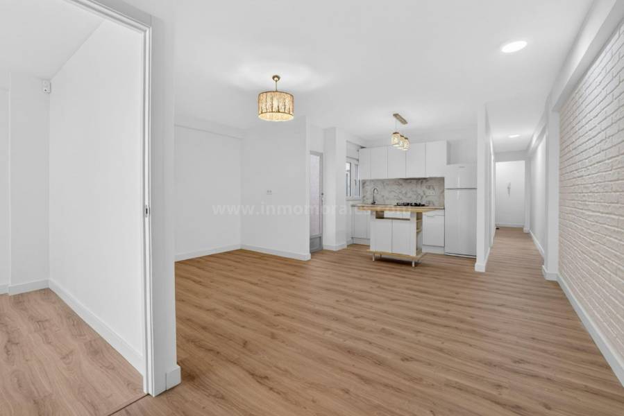 Wiederverkauf - Wohnung/Apartment - Torrevieja - Center Torrevieja