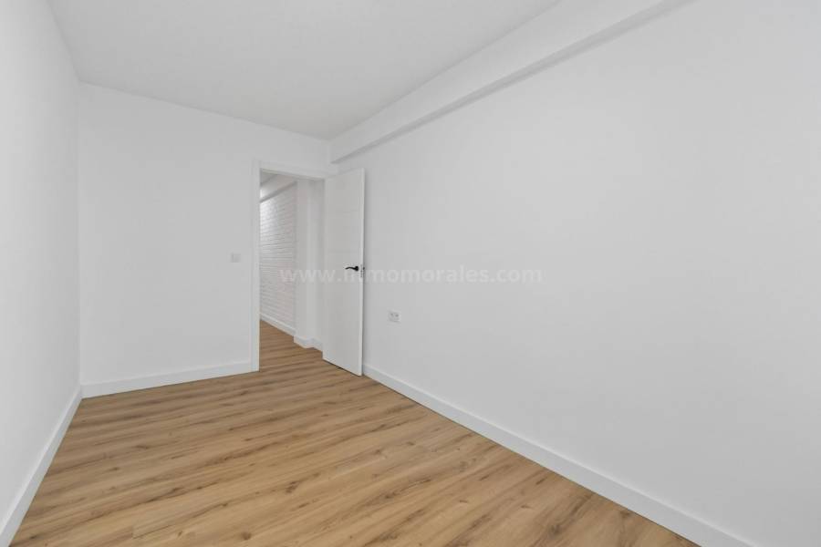 Wiederverkauf - Wohnung/Apartment - Torrevieja - Center Torrevieja