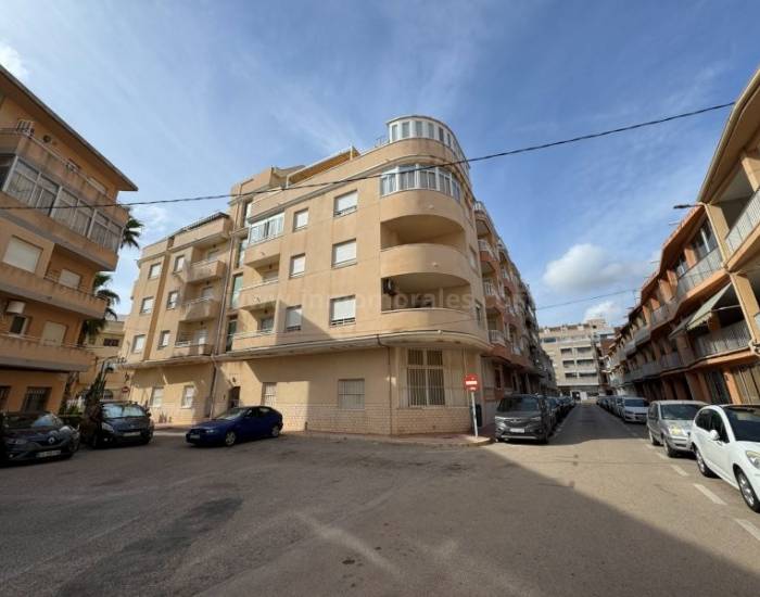 Apartment  - Resale - La Mata - La Mata